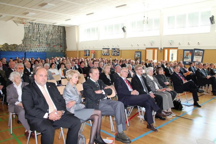 280 Festgäste waren gekommen,...